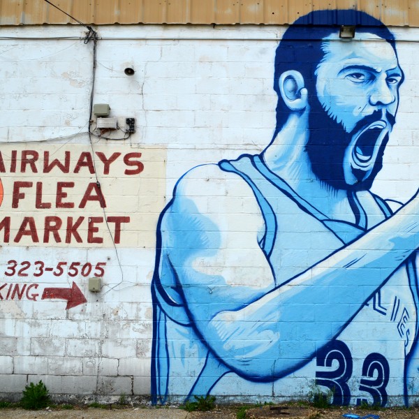 Airways Flea Market/Marc Gasol mural